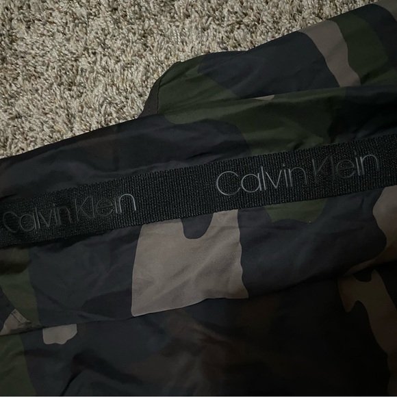 Calvin Klein Camo Windbreaker - Picture 4 of 5